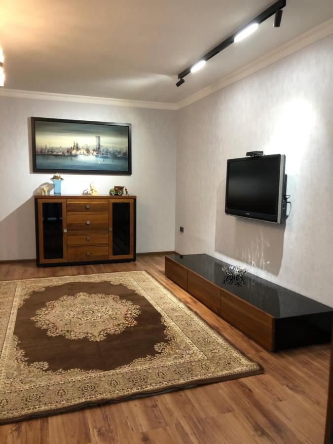 Stylish Apartments In The Heart Of The City! Ташкент Экстерьер фото