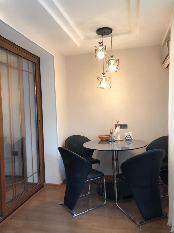 Stylish Apartments In The Heart Of The City! Ташкент Экстерьер фото